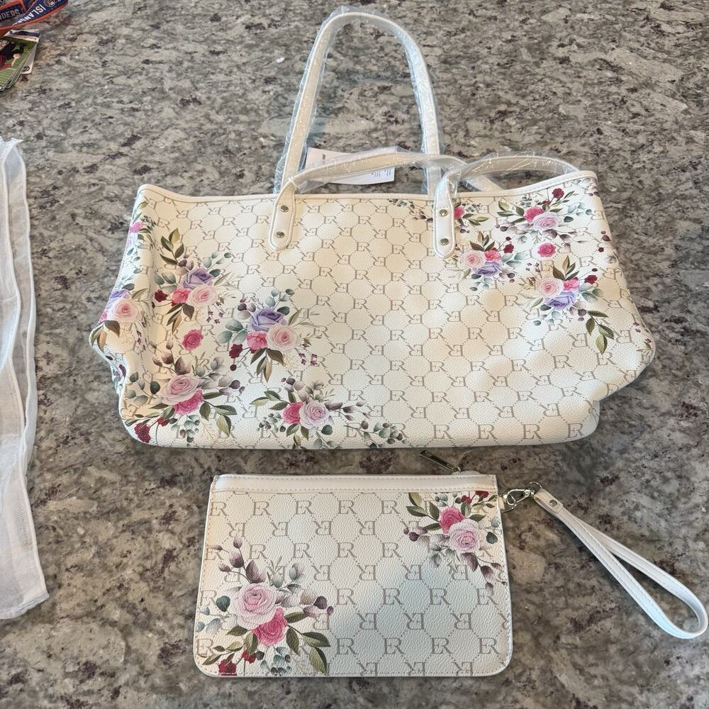 NWT Women’s Tote With Wallet And Dustbag